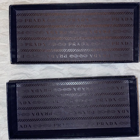Prada Box - Picture 3 of 3